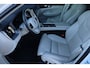 Volvo XC60 2.0 T6 Plug-in hybrid AWD Inscription | Elec. Trekhaak | Pano | Leer | 360 view
