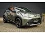 Toyota Aygo X 1.0 VVT-i S-CVT Premium | CarPlay | Clima | Navi | DAB | Two-Tone | All season banden |