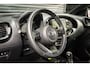 Toyota Aygo X 1.0 VVT-i S-CVT Premium | CarPlay | Clima | Navi | DAB | Two-Tone | All season banden |