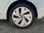 Volkswagen Golf Private lease €560 P/M 1.5 204pk eHybrid Life Edition O.B.V 60 maanden en 10.000 p/m Achteruitrijcamera | Stoelverwarming