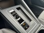 Volkswagen Golf Private lease €560 P/M 1.5 204pk eHybrid Life Edition O.B.V 60 maanden en 10.000 p/m Achteruitrijcamera | Stoelverwarming