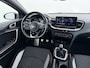 Kia Ceed Sportswagon T-120PK GT-Line Camera Apple Carplay/Android Zwarte-Hemel Navi Ecc Cruise Pdc 1/2 Leder 17"lm Regensensor Rijstrooksensor Led Bluetooth Verkeersbord detectie Connected 1e Eigenaar EURO6 Volledig Kia-Dealer OnderhoudenOrig.NLse auto