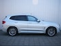 BMW X3 xDrive20i High Executive 184 Pk Automaat M-Pakket / Navi / DAB / Apple Carplay / Trekhaak afneembaar / 19 inch / Pano-dak