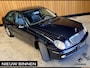 Mercedes-Benz E-klasse 240 Elegance Automaat. Youngtimer. BTW auto met slechts 104000 km !!