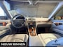 Mercedes-Benz E-klasse 240 Elegance Automaat. Youngtimer. BTW auto met slechts 104000 km !!