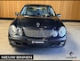 Mercedes-Benz E-klasse 240 Elegance Automaat. Youngtimer. BTW auto met slechts 104000 km !!