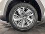 Hyundai Tucson 1.6 T-GDI HEV Comfort Smart (INCL-BTW) *FULL-LED | ADAPTIVE-CRUISE | HEATED-COMFORTSEATS | KEYLESS | CAMERA | DIGI-COCKPIT | PRIVACY-GLASS | SHIFTPADDLES | ECC | PDC | 17''ALU*