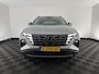 Hyundai Tucson 1.6 T-GDI HEV Comfort Smart (INCL-BTW) *FULL-LED | ADAPTIVE-CRUISE | HEATED-COMFORTSEATS | KEYLESS | CAMERA | DIGI-COCKPIT | PRIVACY-GLASS | SHIFTPADDLES | ECC | PDC | 17''ALU*