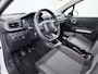 Citroën C3 1.2 Navi Apple Carplay Android MirrorLink PDC Connect LMv Ecc Cruise Elektr.Spiegels+Verwarmd SpoorAssist Regensensor Feel Tel. Apps Usb Isofix Elek.Ramen/Spiegels Lane Assist S&S Tech Feel Distributie bij 89.194 km vervangen! Slechts 40 euro per maand wegenbelasting 4 Seizoens-banden Orig. Nederlandse auto EURO6 1e Eigenaar (lease)