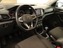 Volkswagen T-Cross 1.0 TSI Life ORIGINEEL NEDERLANDSE AUTO - AFKOMSTIG VAN 1E EIGENAAR - PARKEERSENSOREN VOOR/ ACHTER - NAVIGATIE - ADAPTIEVE CRUISE CONTROL - AIRCO - ARMSTEUN VOOR - 4 SEIZOENENBANDEN - DAKRAILS - DAB AUDIO