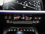 Audi A3 Sportback 45 TFSI e S edition Competition l Adaptive cruise control l Glazen panoramadak l Climate control l Achteruitrijcamera l Dodehoekdetectie l Navigatie l Stylingpakket carbon l Stoelverwarming l Alarm klasse III l Optiekpakket zwart plus