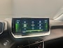 Peugeot 2008 1.2 PureTech Allure Pack Stoelverwarming | Carplay | Keyless | 17" Lichtmetaal | Carplay | Digitaal Dashboard | LED | Stof/Leder| Achteruitrijcamera | Airco (automatisch) | Apple Carplay/Android Auto|telefoonintegratie premium