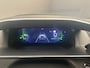 Peugeot 2008 1.2 PureTech Allure Pack Stoelverwarming | Carplay | Keyless | 17" Lichtmetaal | Carplay | Digitaal Dashboard | LED | Stof/Leder| Achteruitrijcamera | Airco (automatisch) | Apple Carplay/Android Auto|telefoonintegratie premium