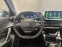 Peugeot 2008 1.2 PureTech Allure Pack Stoelverwarming | Carplay | Keyless | 17" Lichtmetaal | Carplay | Digitaal Dashboard | LED | Stof/Leder| Achteruitrijcamera | Airco (automatisch) | Apple Carplay/Android Auto|telefoonintegratie premium
