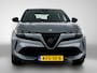 Alfa Romeo Junior Elettrica 54 kWh 156pk Automaat | Apple Carplay/Android Auto | Adaptieve Cruise Control | Climate Control | 18"LMV | LED | Parkeersensoren |