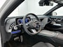 Mercedes-Benz E-klasse Estate 300 e AMG Plug-In Hybride AMG | Night Pakket | Panorama Schuif-Kanteldak | MBUX Superscreen | Trekhaak | Stuur en Stoelverwarming. Inclusief 24 maanden Mercedes-Benz Certified garantie voor Europa.