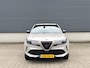 Alfa Romeo Junior 54 kWh 156pk Elettrica | Adaptieve Cruise Control | Parkeersensoren achter | Apple Carplay/Android Auto |