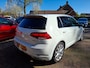 Volkswagen Golf 1.5 TSI Highline automaat. 100 % onderhouden en in nieuw staat! O,a, carplay, navi, pdc, luxe bekleding, etc.!