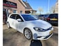 Volkswagen Golf 1.5 TSI Highline automaat. 100 % onderhouden en in nieuw staat! O,a, carplay, navi, pdc, luxe bekleding, etc.!