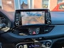 Hyundai i30 1.0 T-GDI Comfort. Zeer netjes en luxe o.a: Navi, carplay, cruise, camera, etc. Prijs rijklaar inclusief garantie.