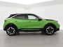Opel Mokka-e ULTIMATE 50 KWH TWO TONE 94% SOH + LEDER/ALCANTARA | STOEL/STUURVERW. | 18 INCH | MATCHA GREEN
