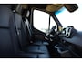 Mercedes-Benz Sprinter 319 1.9 CDI L2H2 RWD Black Edition Full Options! 360 Camera, Cruise, Memory, LED, 3500kg Trekhaak, Leder, Carplay, 190pk, Voorruit verwarming, Uniek!