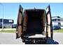 Mercedes-Benz Sprinter 319 1.9 CDI L2H2 RWD Black Edition Full Options! 360 Camera, Cruise, Memory, LED, 3500kg Trekhaak, Leder, Carplay, 190pk, Voorruit verwarming, Uniek!