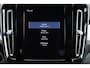 Volvo XC40 T4 Recharge Inscription - Harman/Kardon audio - Parkeercamera achter - Verwarmde voorstoelen & stuur - Parkeersensoren voor & achter - Volvo On Call - Cruise control - Extra getint glas - Elektr. inklapbare trekhaak - 21' LMV
