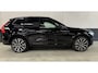 Volvo XC60 2.0 B5 R-design / Pano / Trekhaak / Massage / 360 camera / 22 inch / H&K