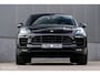 Porsche Macan 3.6 Turbo 400 pk | Sportchrono | Camera | Bose | Memory | Zeer mooi | LED | Luchtvering |