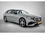 Mercedes-Benz E-klasse Estate 300 e AMG Plug-In Hybride Trekhaak AMG Line | Night Pakket | Ledkoplampen | Stoelverwarming voor | Distronic. Inclusief 24 maanden MB Certified garantie voor Europa.