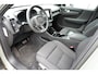 Volvo XC40 Recharge Plus 70 kWh | Verwarmbare voorstoelen en stuurwiel | Dealeronderhouden | Google Infotainment | 4-Seizoenenbanden | Parkeercamera | Parkeersensoren voor + achter |