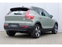 Volvo XC40 Recharge Plus 70 kWh | Verwarmbare voorstoelen en stuurwiel | Dealeronderhouden | Google Infotainment | 4-Seizoenenbanden | Parkeercamera | Parkeersensoren voor + achter |