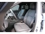 Land Rover Range Rover Evoque 1.5 P270e PHEV AWD Dynamic SE | Black Pack | Schuifkanteldak | 20'' High Gloss wielen