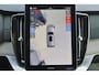 Volvo XC90 T8 Recharge AWD Ultra Bright - Luchtvering - Panorama/schuifdak - IntelliSafe Assist & Surround  - 360º Camera - Bowers & Wilkins audio - Adaptieve LED koplampen - Verwarmde voorstoelen, stuur & achterbank - Parkeersensoren voor & achter - Elektr. bedienb. voorstoelen met geheugen - Geventileerde voorstoelen - Head up display - Draadloze tel. lader - Inklapbare trekhaak - 22' LMV