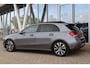 Mercedes-Benz A-klasse A180 136PK AUTOMAAT LUXURY LINE Panodak | Groot Navi | Adapt.Cruise | Camera | Leer | Led | Dodehoek | 17 Inch Lm |