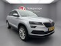 Skoda Karoq 1.0 TSI Style Business / Camera / Parkeersensoren / Navi / Bluetooth / Stoelverwarming