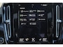 Volvo XC40 T2 R-Design - Adaptive Cruise Control met Pilot Assist - Verwarmbare voorstoelen en stuurwiel - Trekhaak semi elektrisch inklapbaar - Apple® CarPlay - Android Auto - Draadloos telefoon opladen - Keyless - Elektrisch bedienbare achterklep - All season banden - Parkeersensoren voor & achter - Parkeercamera achter - Half leder & alcantara bekleding - 18' LMV
