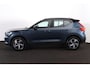 Volvo XC40 T2 R-Design - Adaptive Cruise Control met Pilot Assist - Verwarmbare voorstoelen en stuurwiel - Trekhaak semi elektrisch inklapbaar - Apple® CarPlay - Android Auto - Draadloos telefoon opladen - Keyless - Elektrisch bedienbare achterklep - All season banden - Parkeersensoren voor & achter - Parkeercamera achter - Half leder & alcantara bekleding - 18' LMV