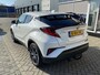 Toyota C-HR / C-HR+ 1.8 HYBRID EXECUTIVE TREKHAAK PARK-SENSOREN BLIND-SPOT KEYLESS LM-VELGEN STOELVERW BLUETOOTH CAMERA