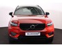 Volvo XC40 T4 Recharge R-Design - Panorama/schuifdak - IntelliSafe Assist - Harman/Kardon audio - Adaptieve LED koplampen - Parkeercamera achter - Verwarmde voorstoelen & stuur - Parkeersensoren voor & achter - Draadloze tel. lader - Extra getint glas - 19' LMV