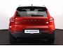 Volvo XC40 T4 Recharge R-Design - Panorama/schuifdak - IntelliSafe Assist - Harman/Kardon audio - Adaptieve LED koplampen - Parkeercamera achter - Verwarmde voorstoelen & stuur - Parkeersensoren voor & achter - Draadloze tel. lader - Extra getint glas - 19' LMV