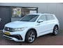 Volkswagen Tiguan 1.5 TSI 150pk DSG 2xR-Line Virtual Cockpit , Trekhaak, Camera , Navi , DAB+ , Carplay , Led verlichting etc.