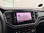 Volkswagen T-Roc 1.5 TSI Sport | Trekhaak | Camera | Adaptive Cruise | Stoel-/Stuurverwarming | Digital Dash | CarPlay