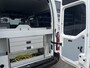 Renault Master T35 2.3 dCi L2H2 18158 km origineel!! BTW vrij!! Ideaal voor camper ombouw!! Airco Cruise controle Geïsoleerd Navigatie Luifel ruiten rondom Ex overheid  1e eigenaar
