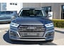 Audi Q5 50 TFSI e Quattro S edition | Luchtvering | Ambiance verlichting | Trekhaak | Parkeersensoren | S-Line exterieur | Sportstoelen | Virtual Cockpit | Stoelverwarming | Climate Control |