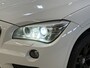 BMW X1 sDrive20i High Executive | Origineel NL | M-Sport | Pano | Stoelverwarming
