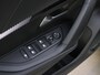 Peugeot e-2008 EV Allure Avantage 54 kWh Camera voor en achter / Apple Carplay/Android Auto /  navigatiesysteem full map