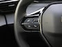 Peugeot e-2008 SUV Allure Avantage 54 kWh | Camera voor en achter | Navigatie | Dodehoek detectie | Apple Carplay/Android Auto | SOH 97,7%