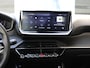 Peugeot e-2008 SUV Allure Avantage 54 kWh | Camera voor en achter | Navigatie | Dodehoek detectie | Apple Carplay/Android Auto | SOH 97,7%